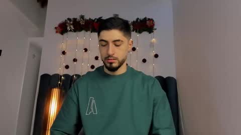 sweetfit boy online show from 12.17.25