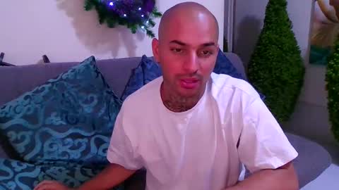 thomas  smith online show from 12.14.24