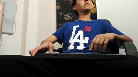 Snapshot of thommy_comp chatting on 02.23.25 thommy comp online show from 02.23.25