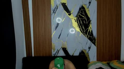 thomson_hot01 online show from 12.16.25