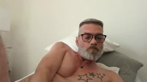 Snapshot of thomster1972good chatting on 04.03.26 Tom online show from 04.03.26