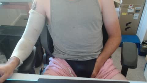 Snapshot of thongb0i chatting on 12.29.24 thongb0i online show from 12.29.24