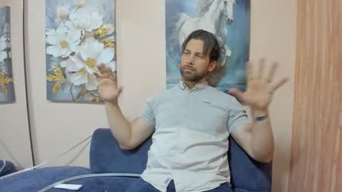 Snapshot of thor_colombia chatting on 10.27.25 THE CAPTAIN online show from 10.27.25