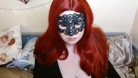 Snapshot of thornyroseb chatting on 02.27.26 thornyroseb online show from 02.27.26