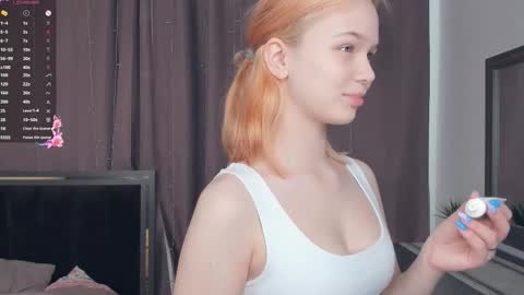 Snapshot of thousand_desires chatting on 03.14.26 Lynn online show from 03.14.26