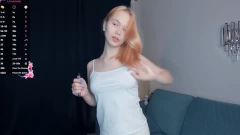 Snapshot of thousand_desires chatting on 03.16.26 Lynn online show from 03.16.26