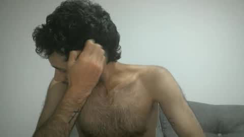 Snapshot of throwawayyourgun chatting on 09.08.25 Luka online show from 09.08.25