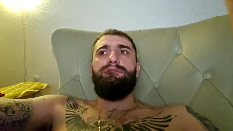 Snapshot of thug__ chatting on 12.15.24 HugeJuicy online show from 12.15.24