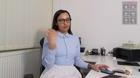 Snapshot of tia_j chatting on 02.18.26 tia_j online show from 02.18.26