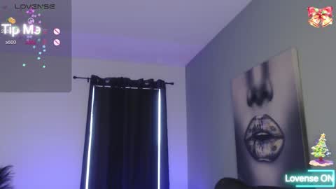 Tia Bella online show from 12.14.25