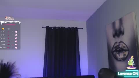 Tia Bella online show from 12.21.25