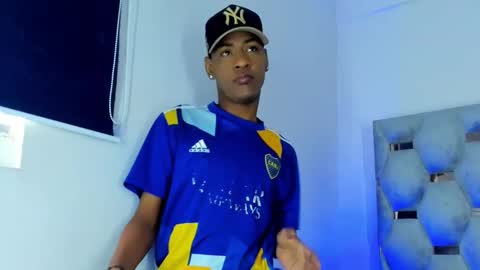 tiago_xxx_ online show from 10.17.25