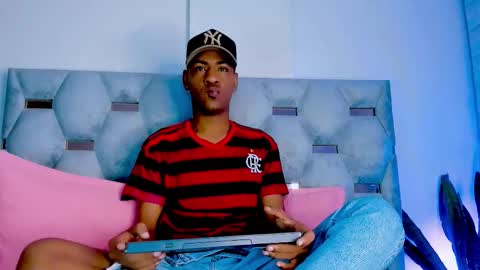 tiago_xxx_ online show from 10.25.25