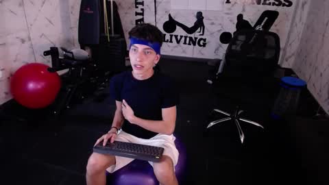 Tiam Muller online show from 10.13.25