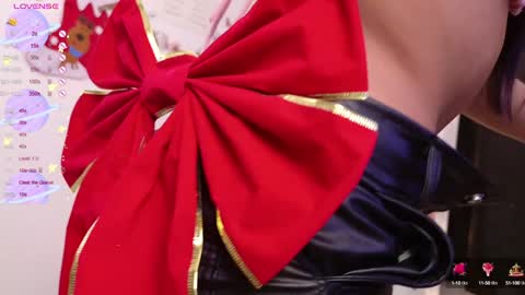 Tiana Le online show from 12.24.24