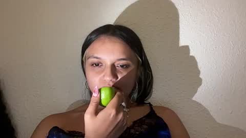 Tiana Le online show from 06.10.26