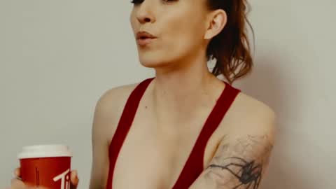 TIANNA online show from 02.12.25