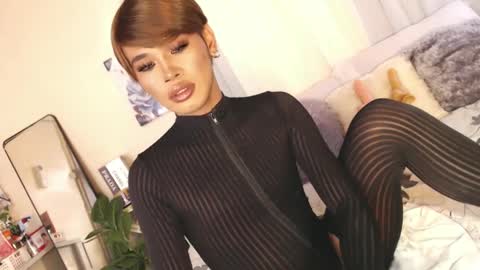 Snapshot of tiara_perezx chatting on 02.08.25 Sam online show from 02.08.25