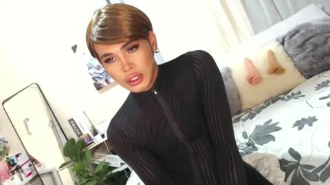 Snapshot of tiara_perezx chatting on 02.08.25 Sam online show from 02.08.25