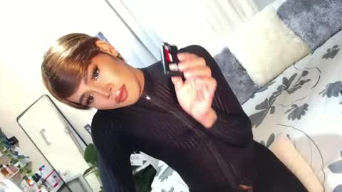 Snapshot of tiara_perezx chatting on 02.12.25 Sam online show from 02.12.25