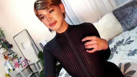 Snapshot of tiara_perezx chatting on 02.17.25 Sam online show from 02.17.25