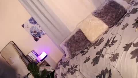 Snapshot of tiara_perezx chatting on 02.22.25 Sam online show from 02.22.25