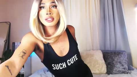 Snapshot of tiara_perezx chatting on 02.25.25 Sam online show from 02.25.25
