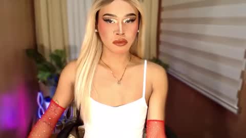 Snapshot of tiara_perezx chatting on 09.20.25 Sam online show from 09.20.25