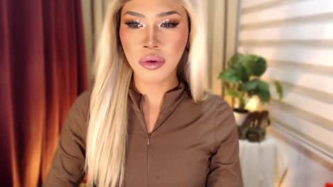 Snapshot of tiara_perezx chatting on 02.26.26 Sam online show from 02.26.26