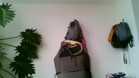 tiaretiareopui online show from 10.31.25