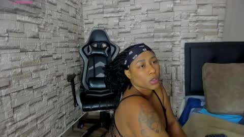 Snapshot of tifanny_fiire chatting on 10.28.25 leidy online show from 10.28.25