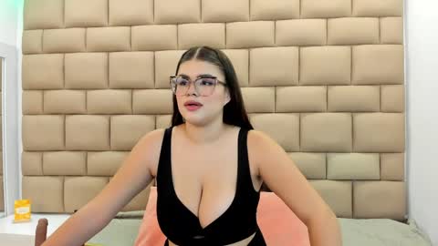 Tifanny  online show from 05.25.26