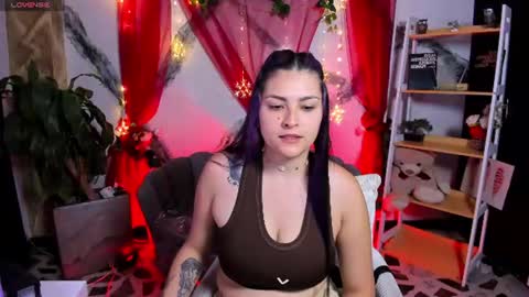 Snapshot of tifanywhite1_ chatting on 06.16.26 online show from 06.16.26