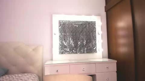 Snapshot of tiffanny_quinn chatting on 02.20.25 Tiff online show from 02.20.25