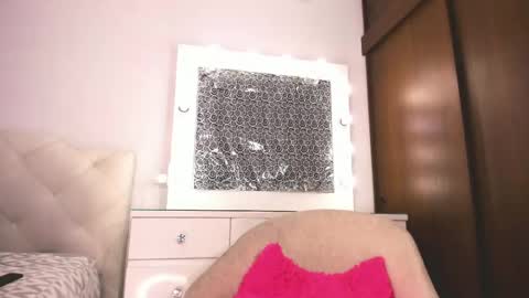 Snapshot of tiffanny_quinn chatting on 02.28.25 Tiff online show from 02.28.25