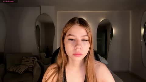 Snapshot of tiffannysins chatting on 04.19.26 Tiffanny Sins online show from 04.19.26