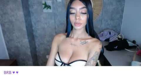 Snapshot of tiffany_1m chatting on 12.26.24 tiffany_1m online show from 12.26.24