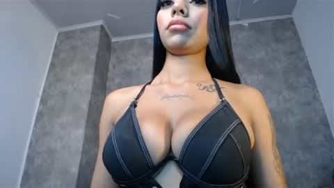 Snapshot of tiffany_1m chatting on 01.22.25 tiffany_1m online show from 01.22.25