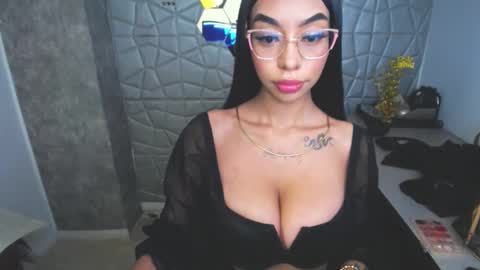 Snapshot of tiffany_1m chatting on 03.09.25 tiffany_1m online show from 03.09.25