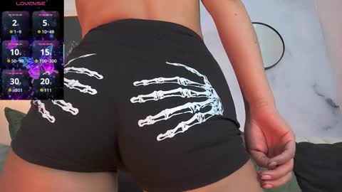 tiffany_low online show from 10.27.25