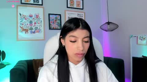 Snapshot of tiffany_low chatting on 06.22.26 tiffany_low online show from 06.22.26