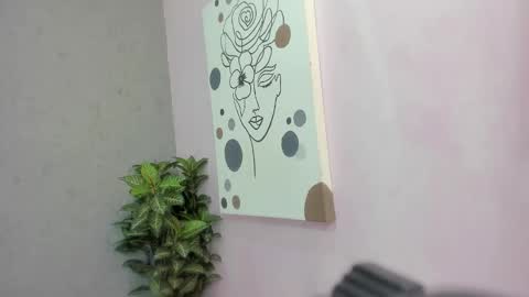 tiffany_mendez online show from 11.19.25