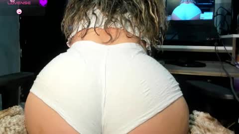 tiffany theressa online show from 09.23.25