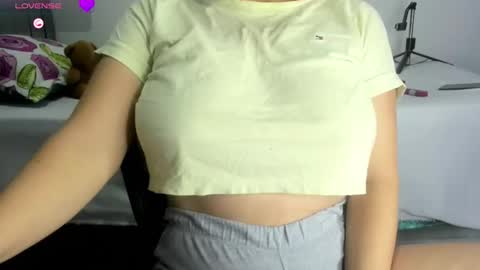 tiffany theressa online show from 11.13.25