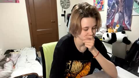Snapshot of tiffanydziewanowski chatting on 04.29.26 Tiffany online show from 04.29.26