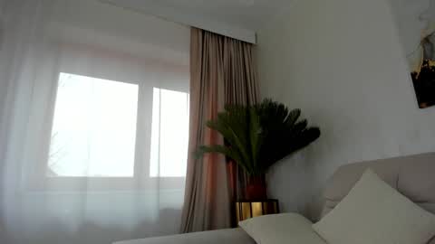 Tiffany Houston online show from 12.09.24