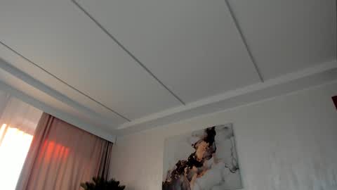 Tiffany Houston online show from 12.18.24