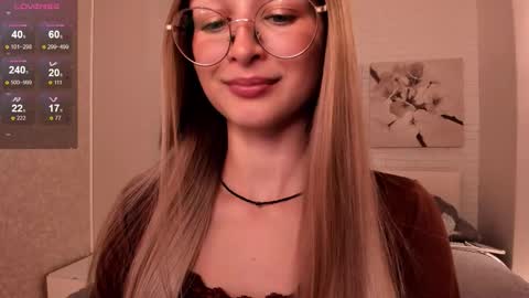 Snapshot of tiffanyhunt chatting on 09.18.25 Tiffany online show from 09.18.25