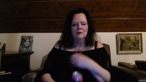 Snapshot of tiffanymature chatting on 04.28.26 TiffanyMature online show from 04.28.26