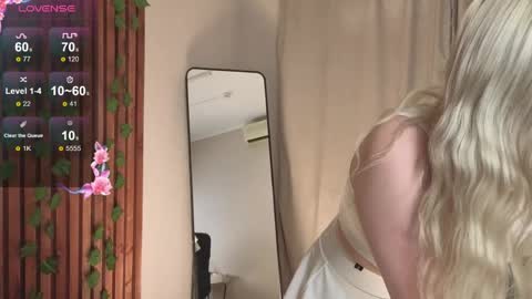 tiffanypeach online show from 04.07.26